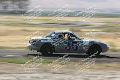 media/Jun-01-2024-CalClub SCCA (Sat) [[0aa0dc4a91]]/Group 3/Race/